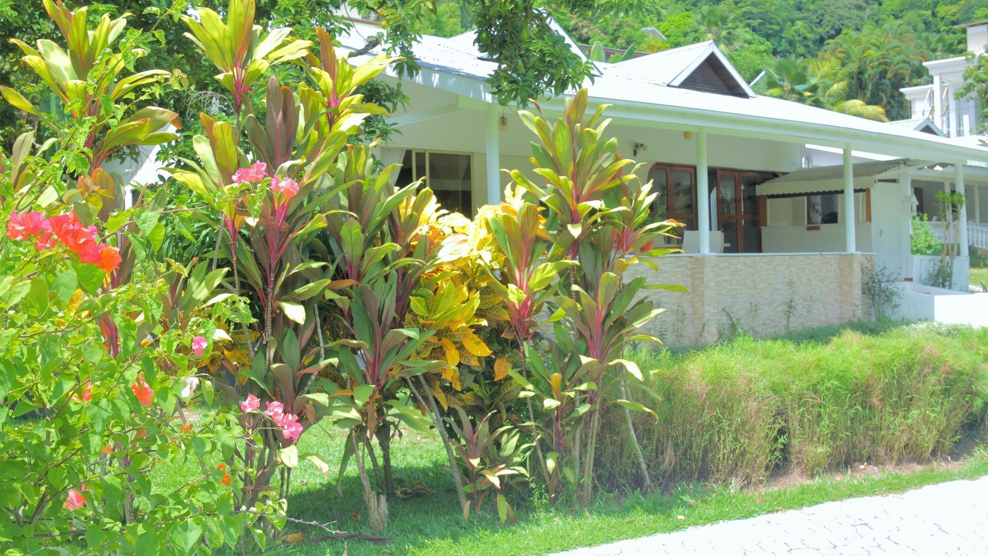 Romance Bungalows Бо-Валлон Екстер'єр фото